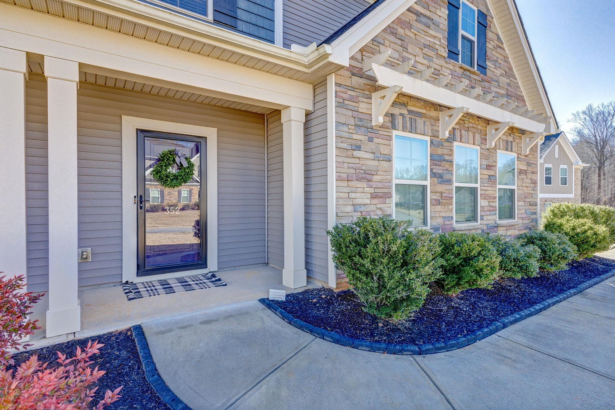 352 Avendell Drive, Easley, South Carolina image 4