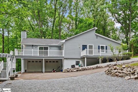 Homes For Sale - 150 Orchard Drive<br/> Inman, SC 29349