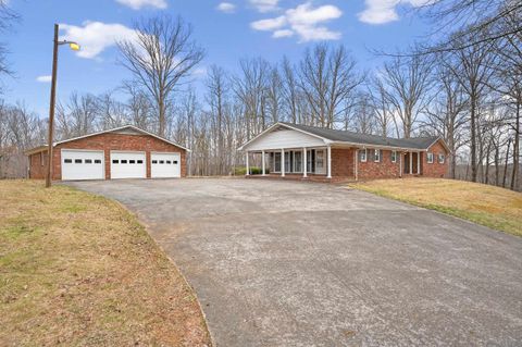 Homes For Sale - 1010 Highway 14 W Highway<br/> Landrum, SC 29356