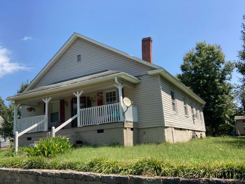 Homes For Sale - 1130 Cleveland Street<br/> Pacolet, SC 29372