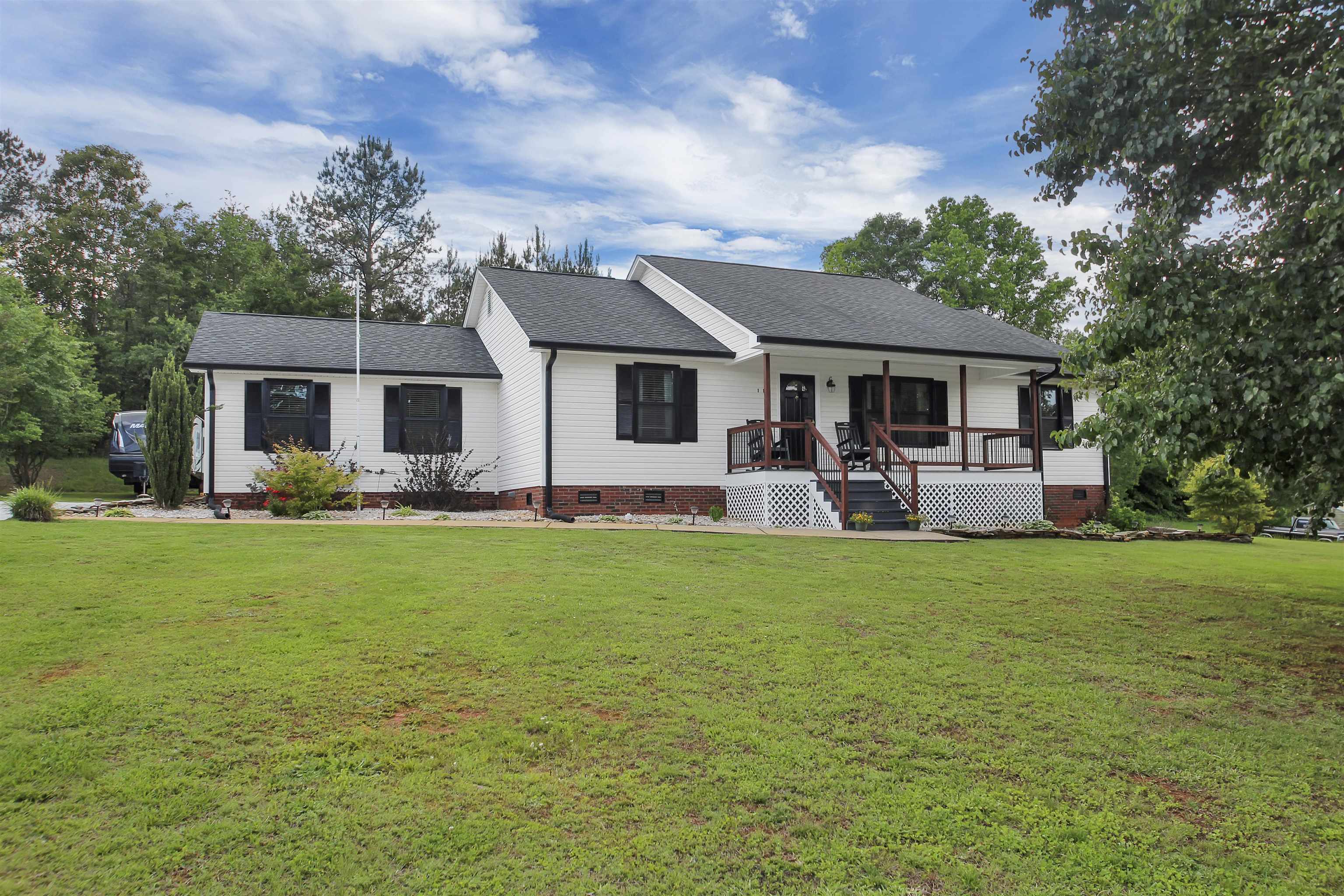 118 Harvey Vale Drive, Blacksburg, South Carolina image 1