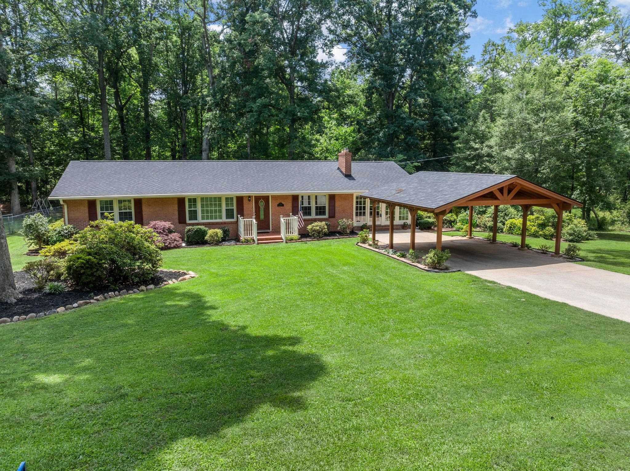 231 Belair Lane, Wellford, South Carolina image 2