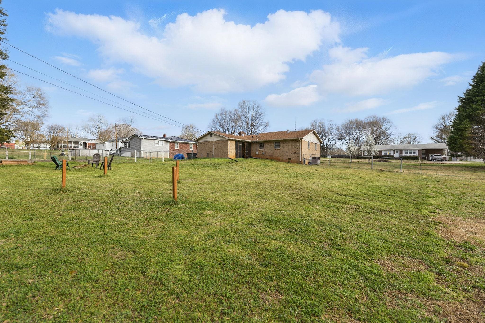 214 W 9th St Street, Gaffney, South Carolina image 6