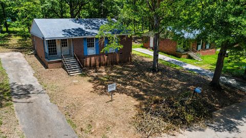 Homes For Sale - 714 S Center Street<br/> Spartanburg, SC 29301