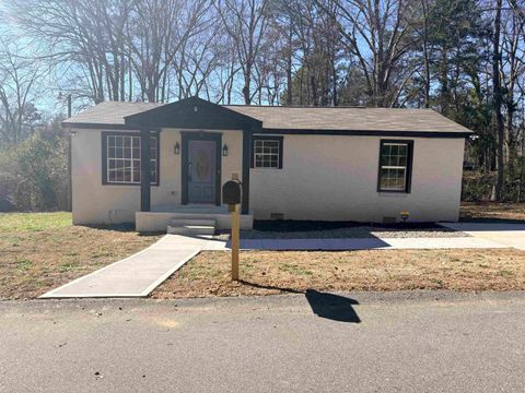 Homes For Sale - 105 Oakland Heights<br/> Laurens, SC 29360