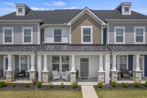 Townhouse For Sale - 131 Dalmatian Drive<br/> Spartanburg, SC 29307