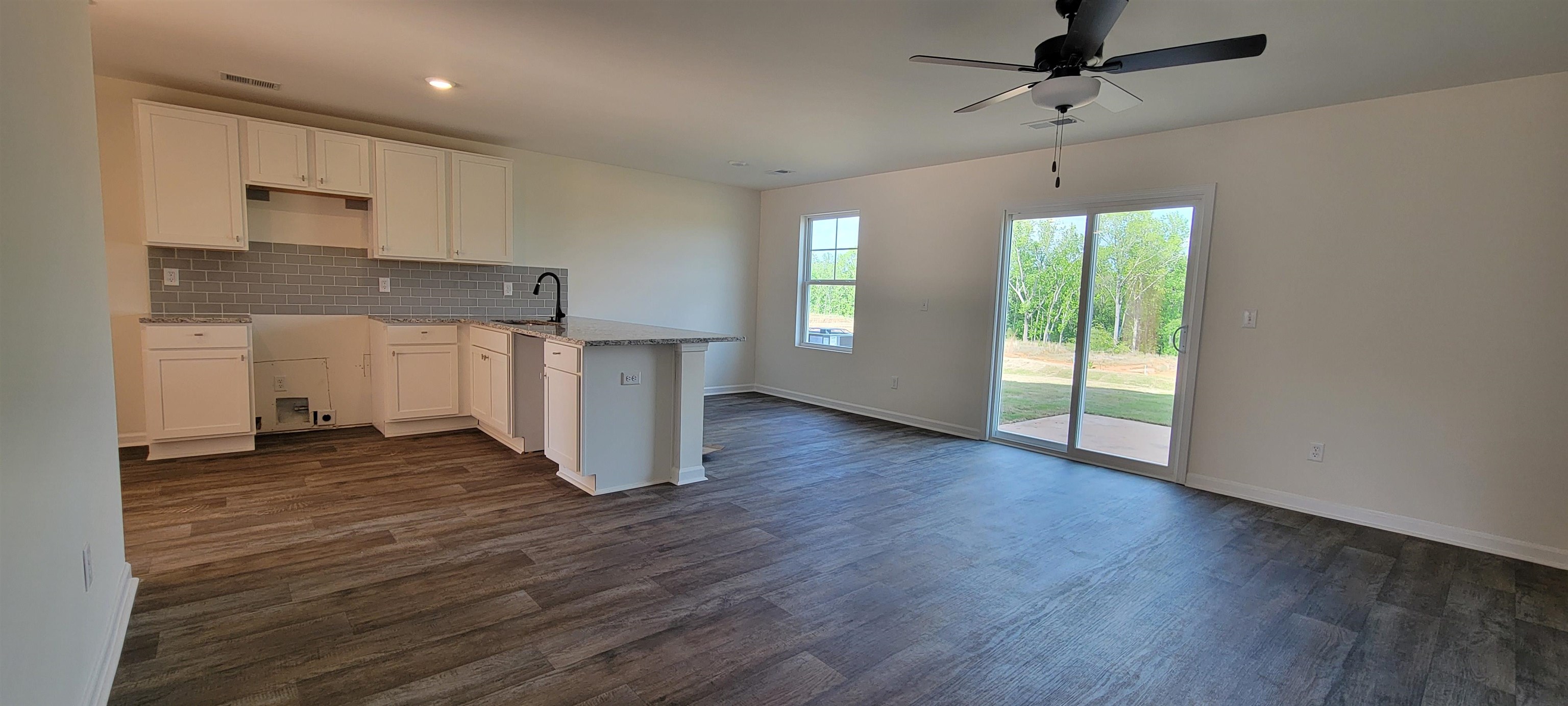 6075 Willutuck Drive, Boiling Springs, South Carolina image 6