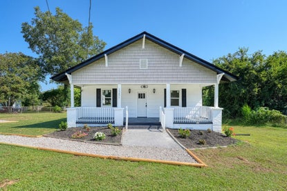 125 Cunningham St – Investment Home