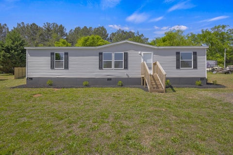 Mobile Home For Sale - 375 Griggs Road<br/> Six Mile, SC 29682