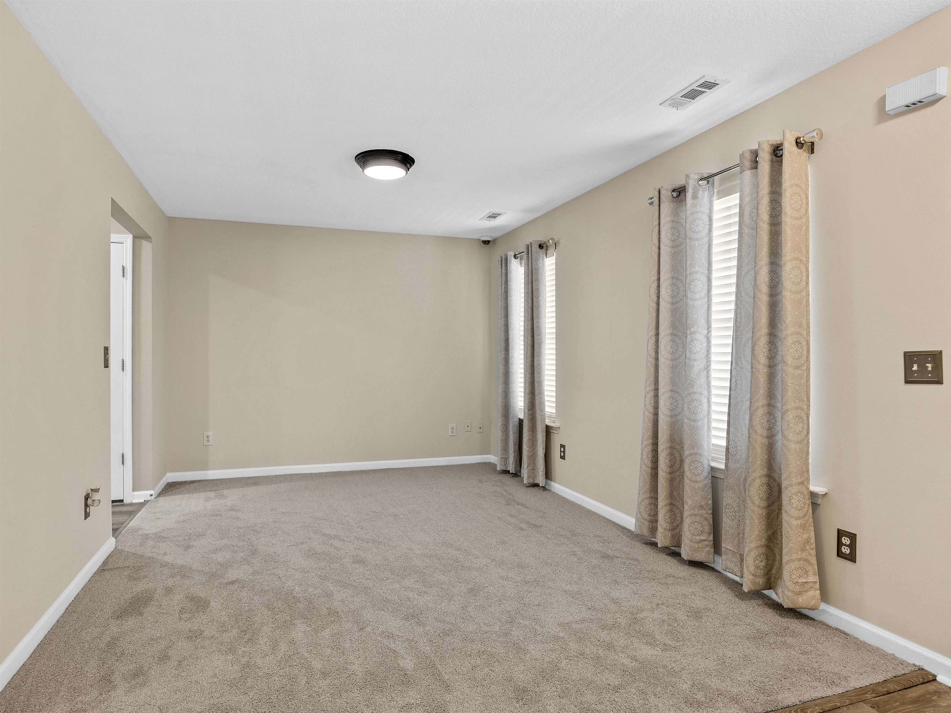 120 Care Ln Ln, Greer, South Carolina image 9
