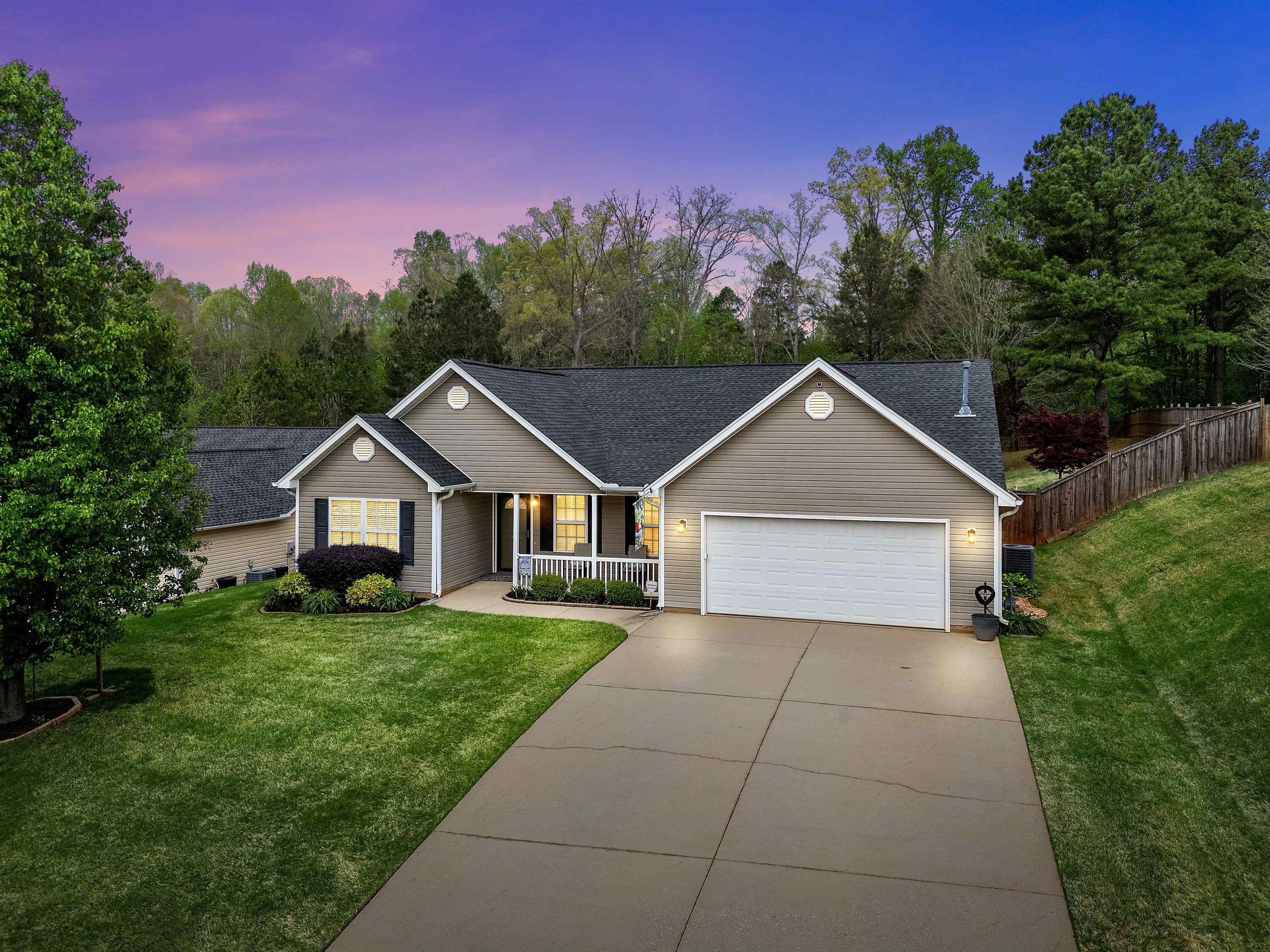 120 Care Ln Ln, Greer, South Carolina image 1