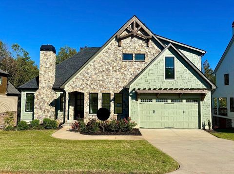 Homes For Sale - 1015 Tudor Cottage Trail<br/> Boiling Springs, SC 29316