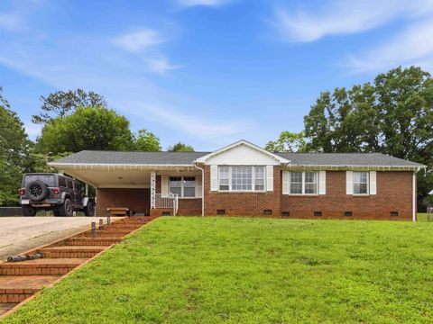 Homes For Sale - 186 Stribling Circle<br/> Spartanburg, SC 29301