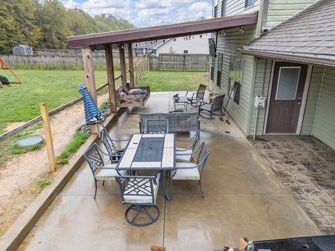 A home in chesnee