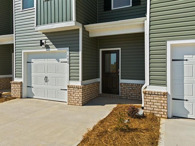 1404 Port Harbor Court, Spartanburg, South Carolina image 1