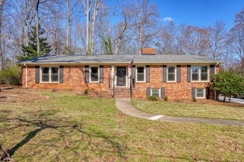 Homes For Sale - 147 Hillbrook Drive<br/> Spartanburg, SC 29307