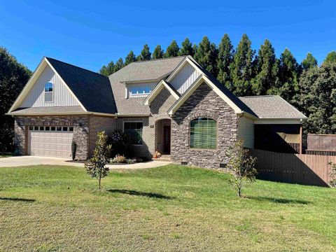 Homes For Sale - 409 Shadow Oak Court<br/> Boiling Springs, SC 29316