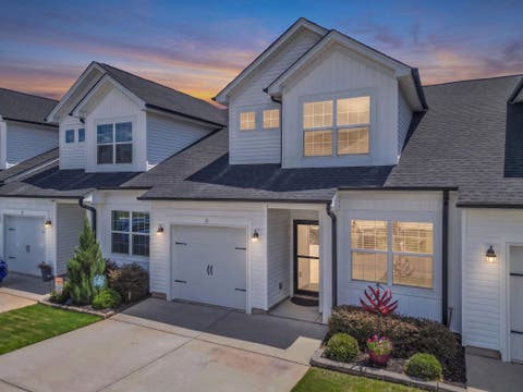 Townhouse For Sale - 35 Table Mountain Trail<br/> Greer, SC 29651