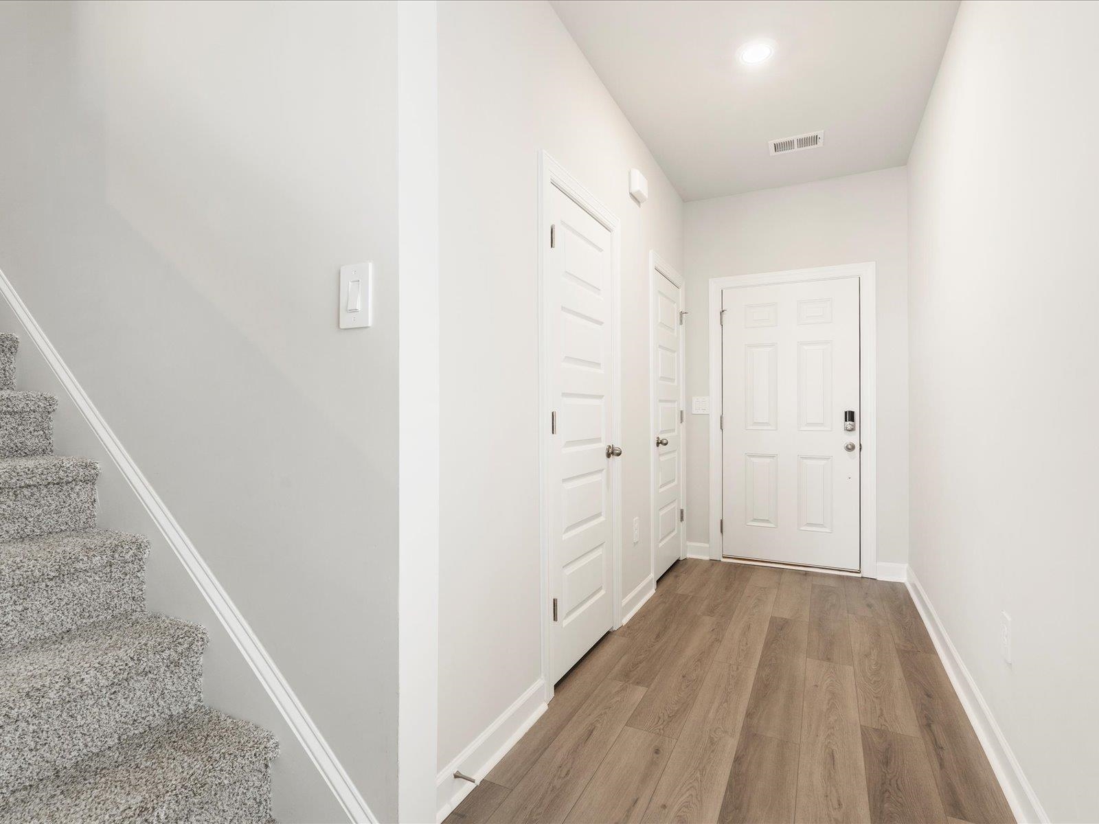 605 Spruce Pine Drive, Pendleton, South Carolina image 2