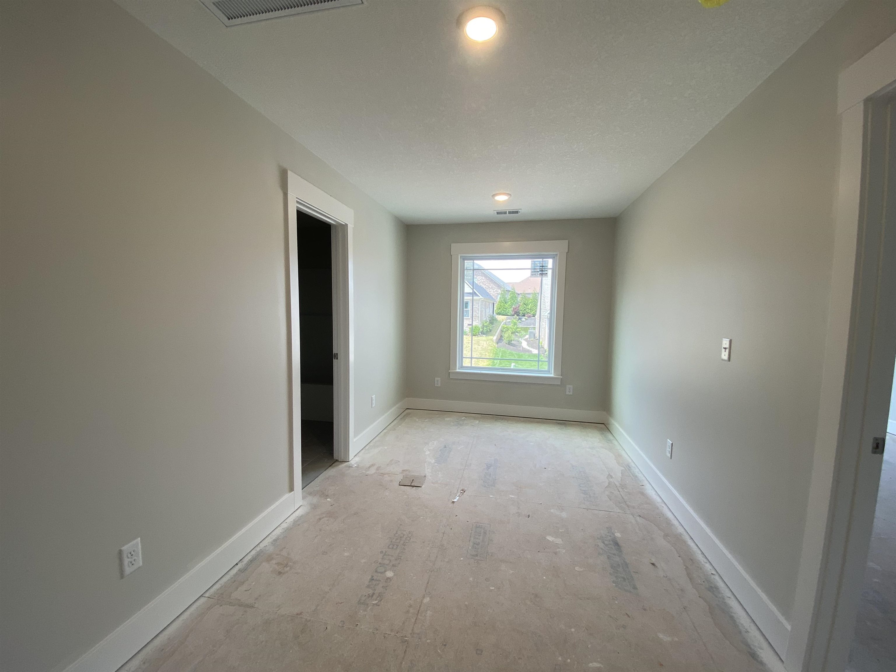 100 Double Crest Drive Dr, Taylors, South Carolina image 19