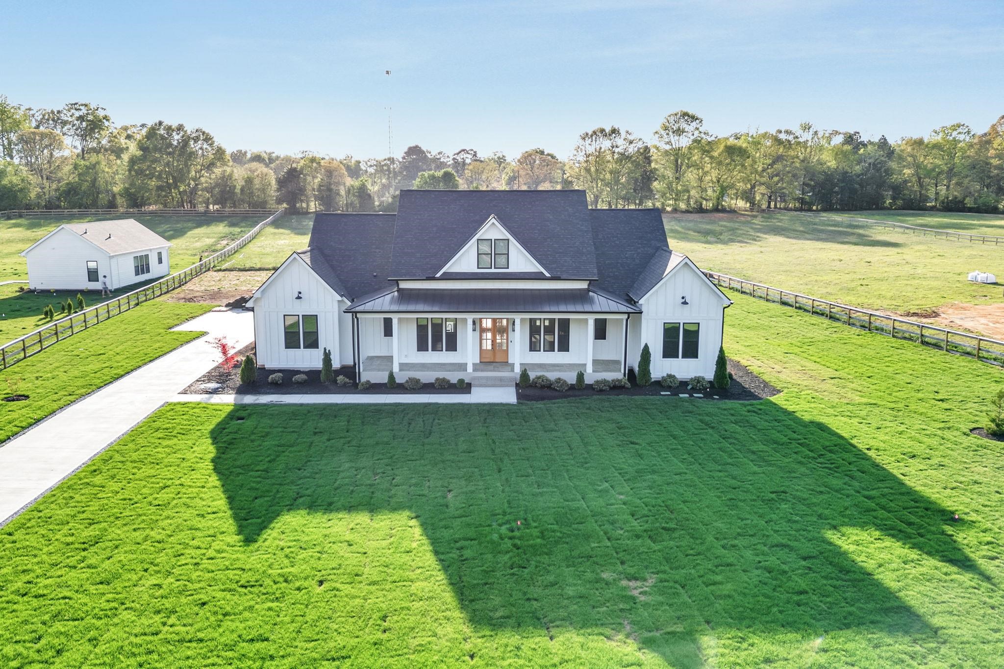 164 Triangle Pine Road, Fountain Inn, South Carolina image 1