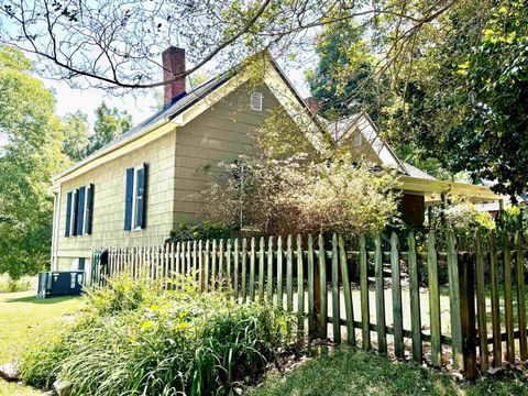 A home in Landrum