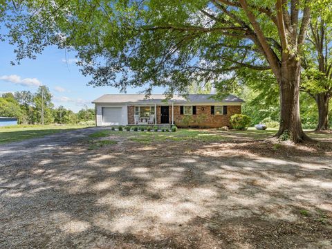 Homes For Sale - 146 Gaston Shoals Road<br/> Gaffney, SC 29341