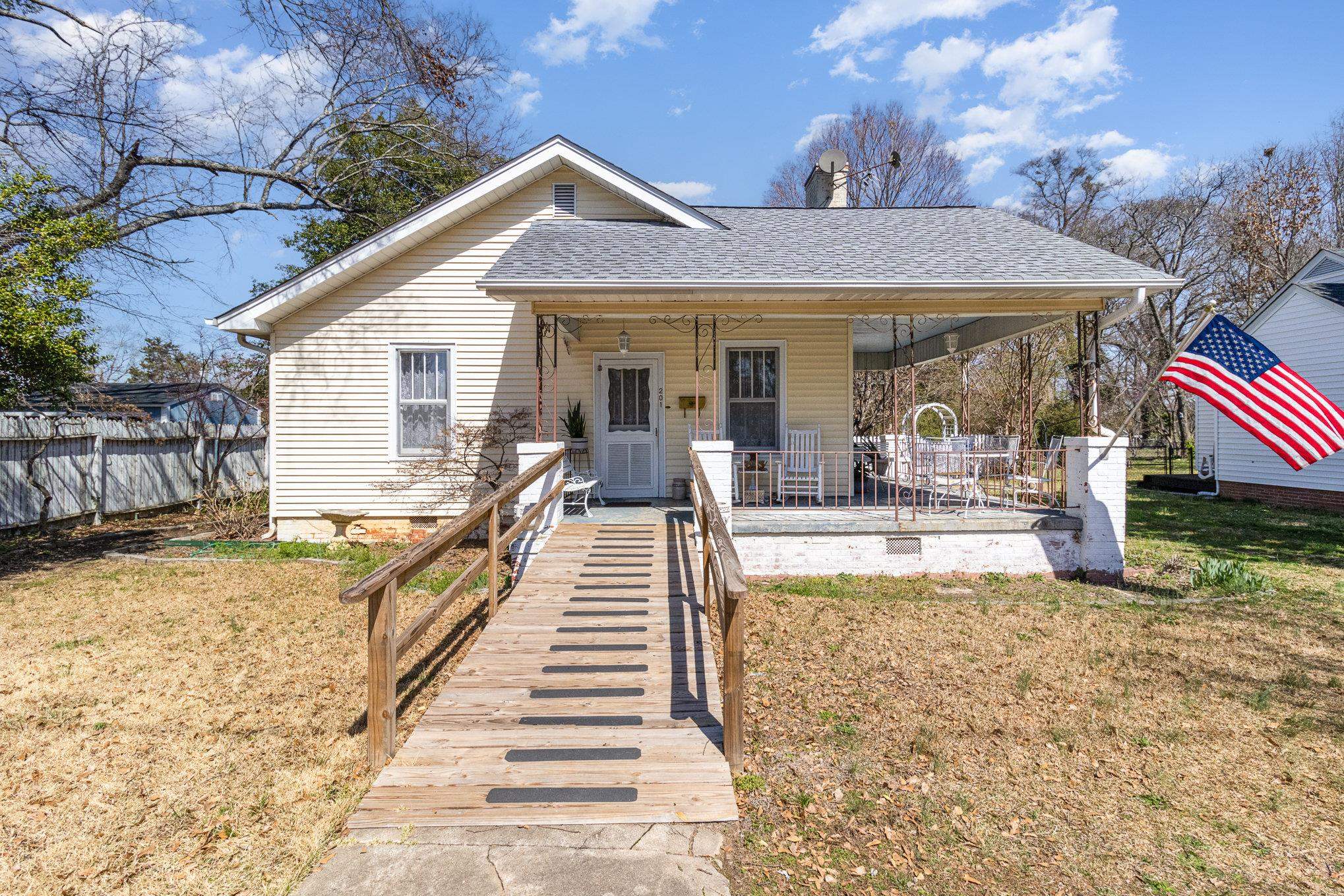 201 E Arlington Avenue, Greer, South Carolina image 5