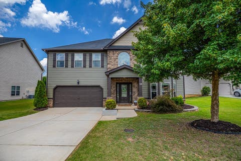Homes For Sale - 309 Chasemont Lane<br/> Simpsonville, SC 29680