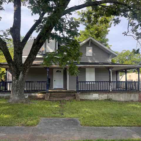 Homes For Sale - 203 Holmes Street<br/> Gaffney, SC 29341
