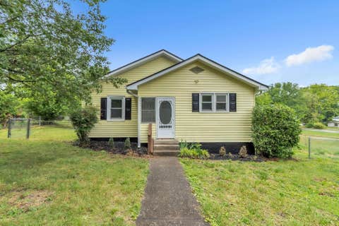 Homes For Sale - 19 3rd Street<br/> Inman, SC 29349