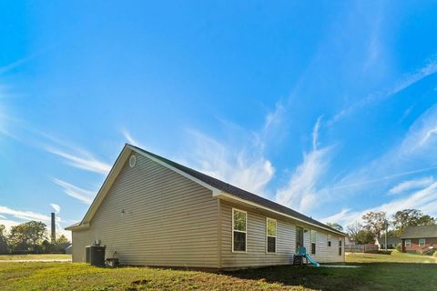 A home in Laurens