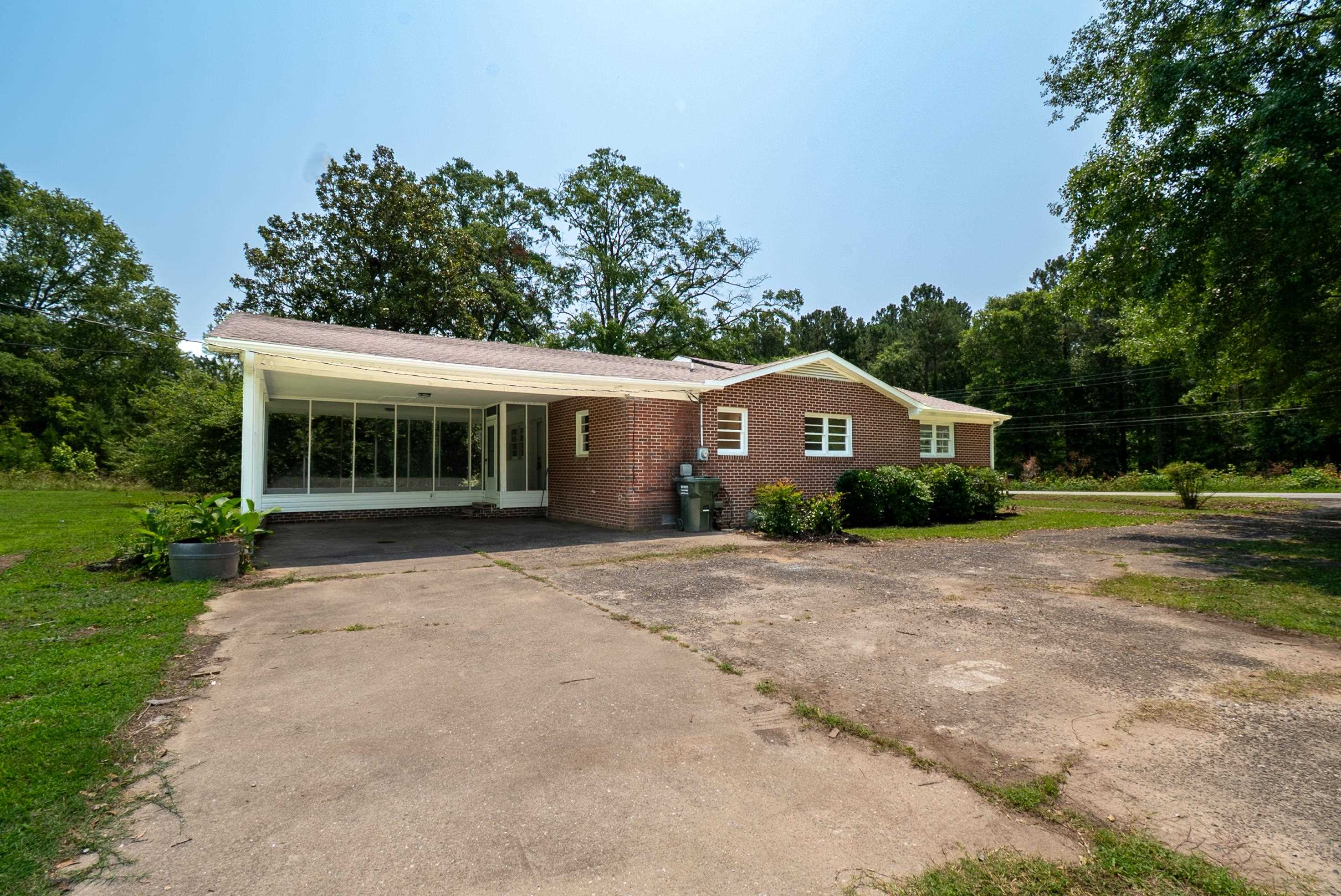 231 E Hampton Avenue, Honea Path, South Carolina image 6