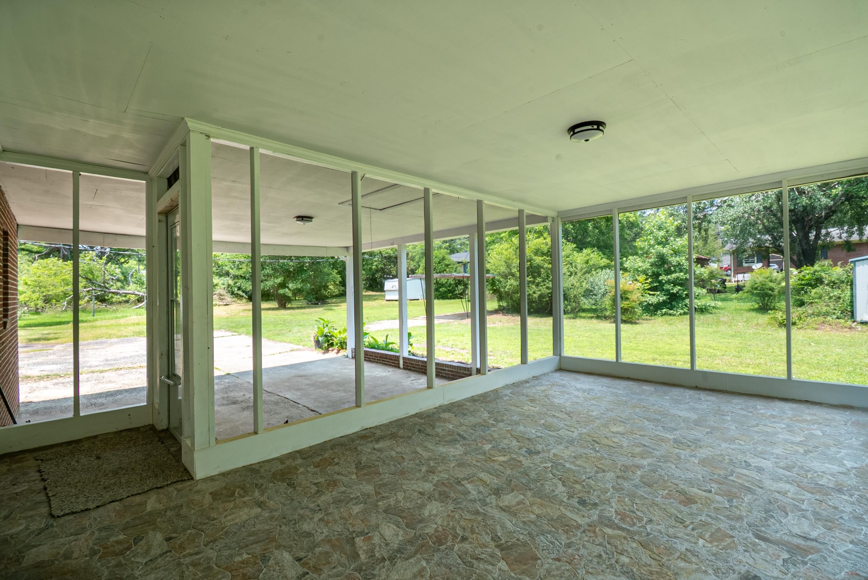 231 E Hampton Avenue, Honea Path, South Carolina image 47