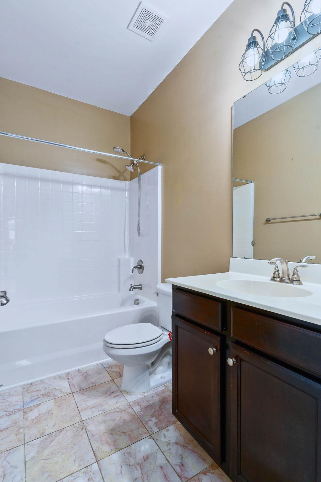 671 W Heatherstone Lane, Roebuck, South Carolina image 33