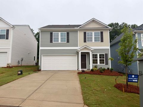Homes For Sale - 12115 Lansbury Drive<br/> inman, SC 29349