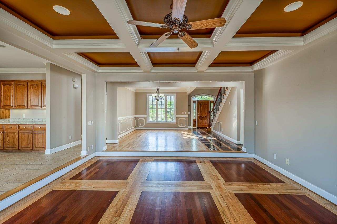 302 Whisper Walk Way, Fountain Inn, South Carolina image 8