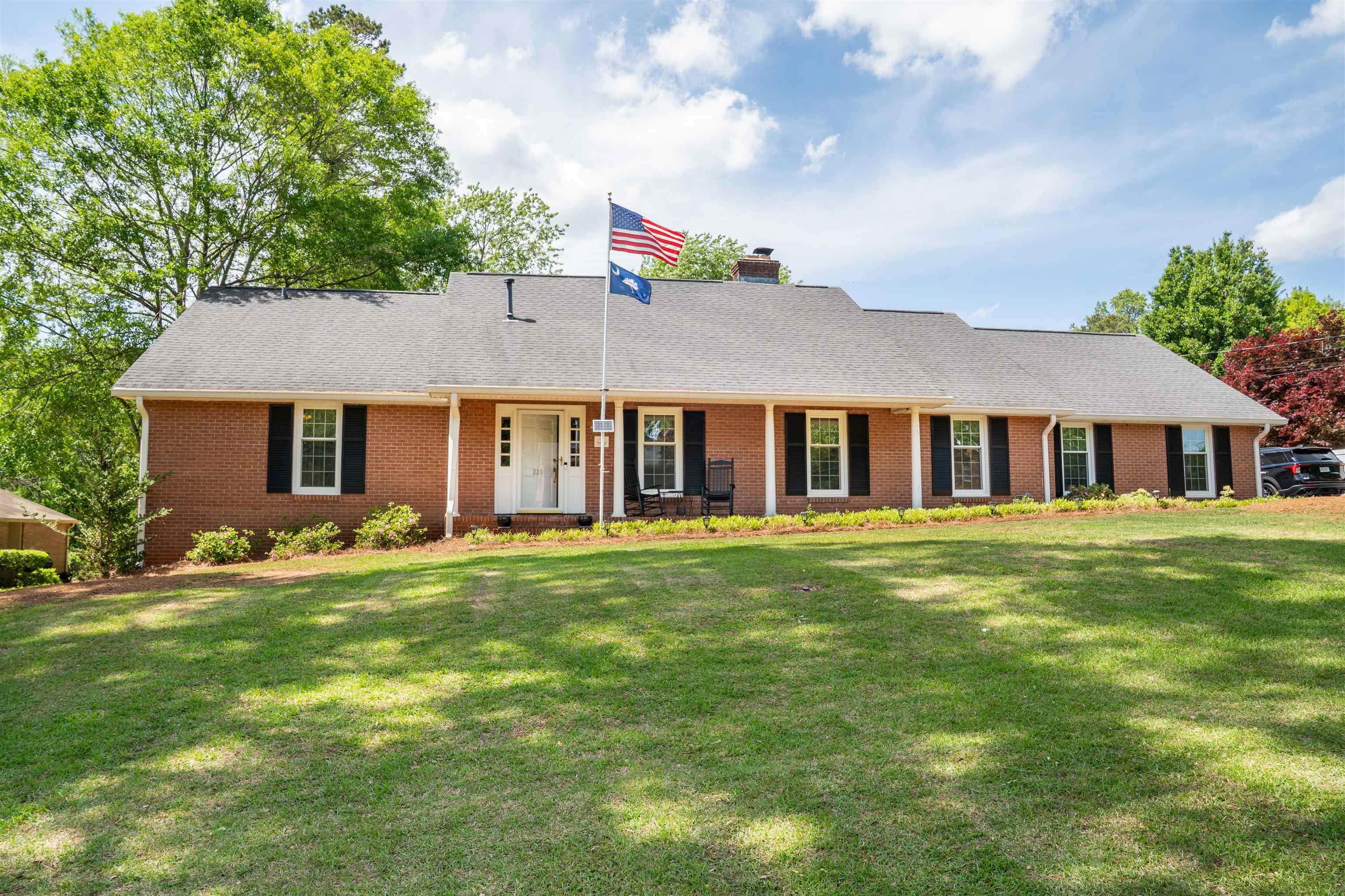 229 Cart Drive, Spartanburg, South Carolina image 1