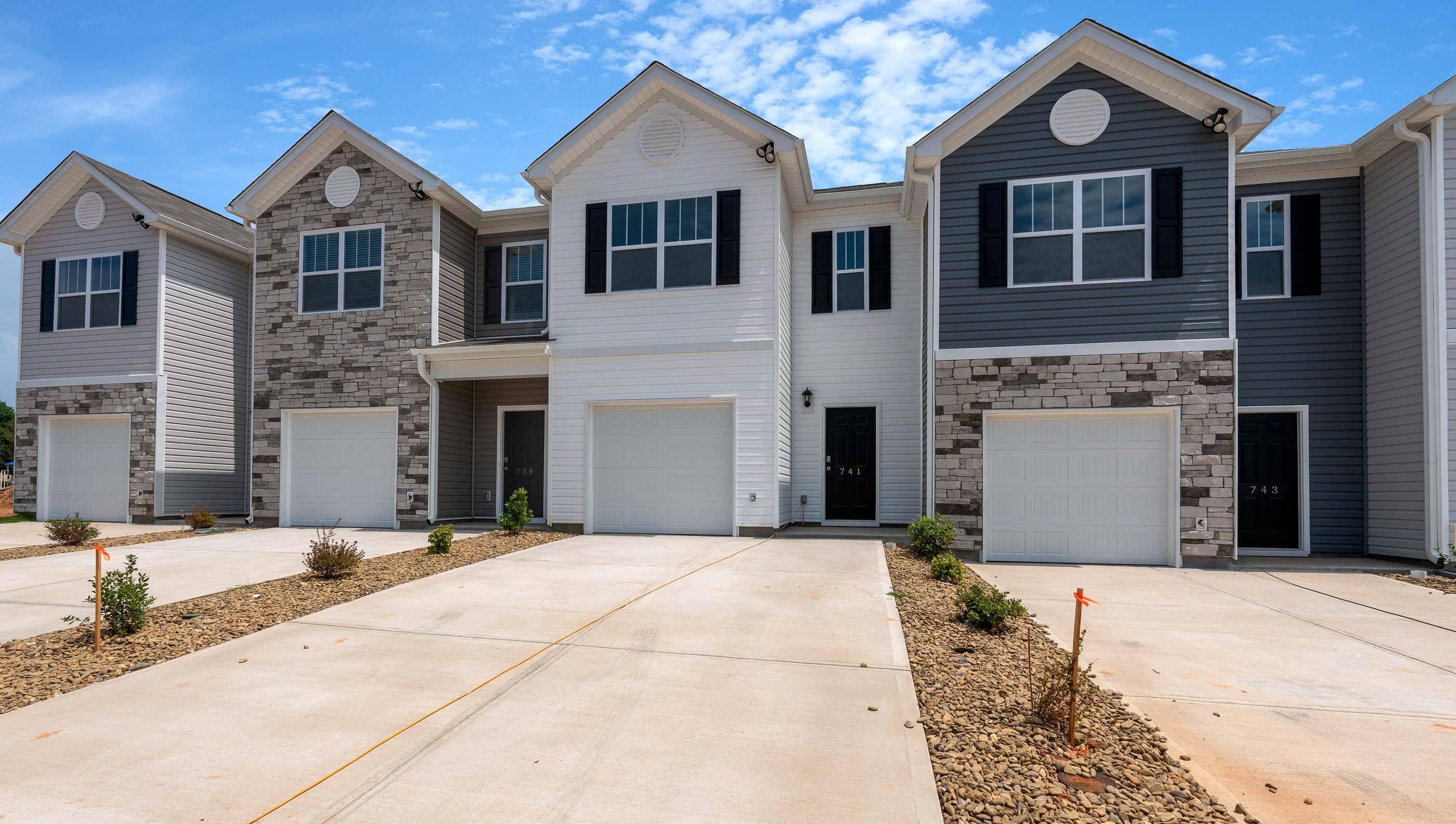 741 Embark Circle, Greer, South Carolina image 2