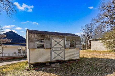 A home in Ware Shoals