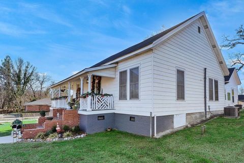 A home in Ware Shoals