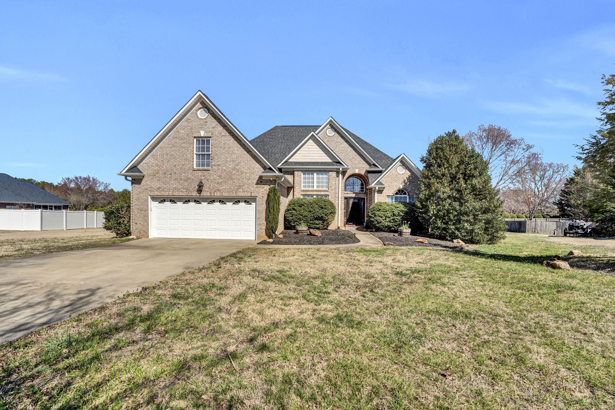 515 Blackstone Drive, Inman, South Carolina image 1