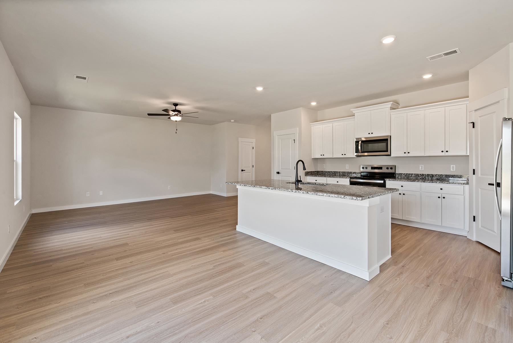 1217 Crested Iris Street, Moore, South Carolina image 6