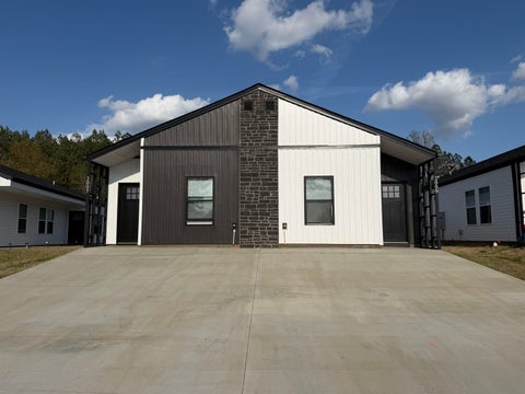 Homes For Sale - 2015/2017 Brother Arthur Trail<br/> Inman, SC 29349