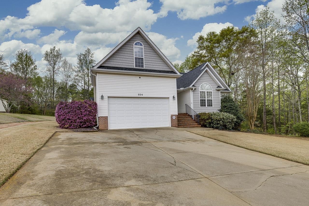 324 Viewmont Drive, Greenville, South Carolina image 3