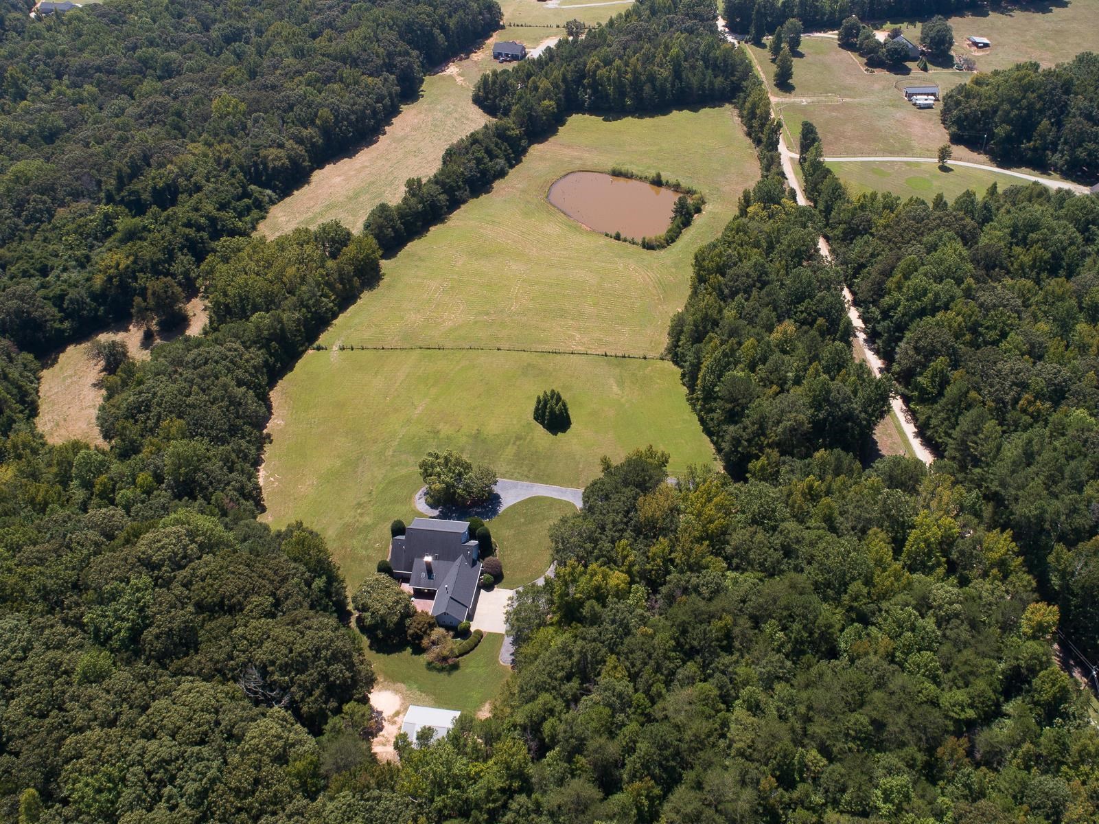 320 Richwood Down Drive, Laurens, South Carolina image 2
