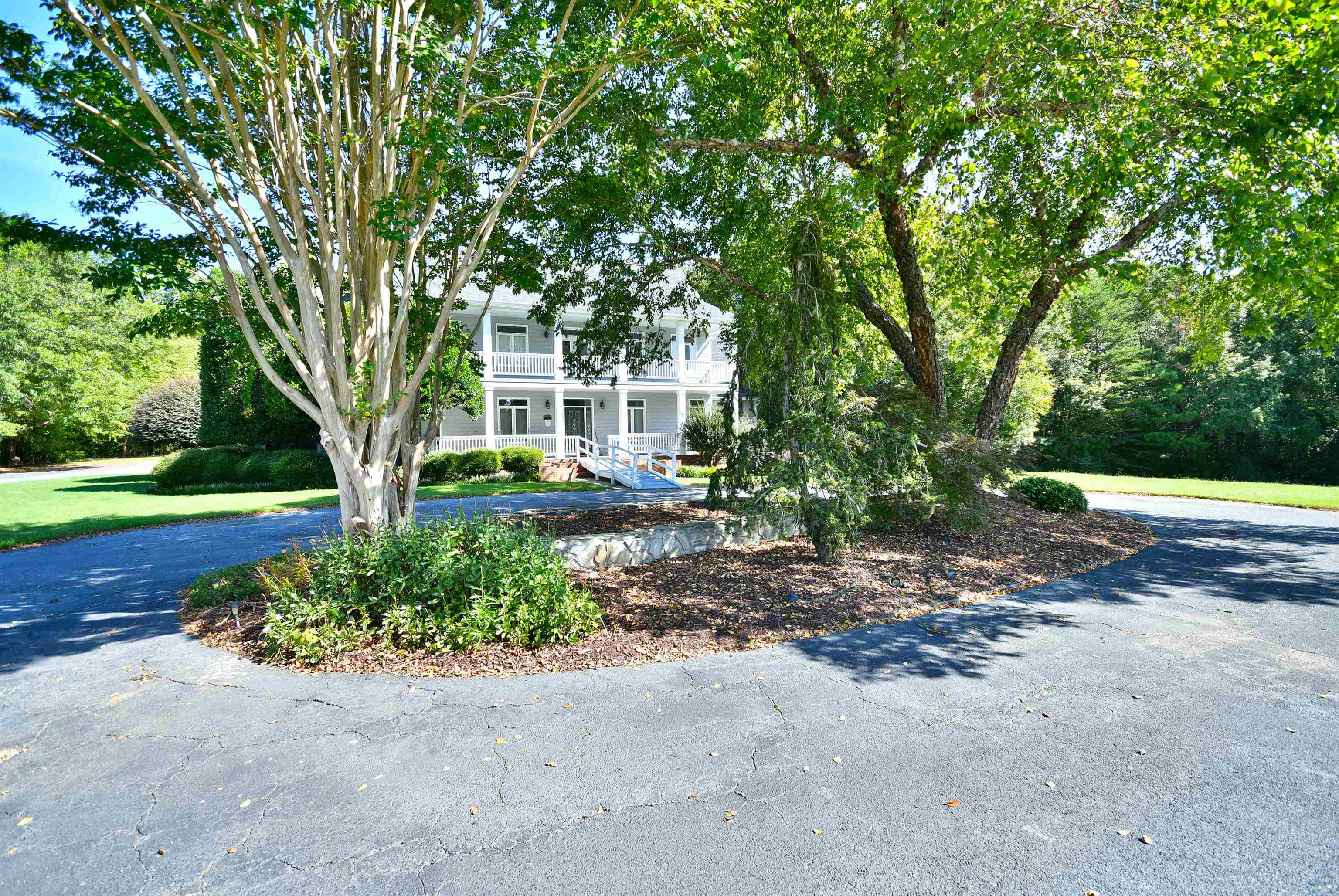 320 Richwood Down Drive, Laurens, South Carolina image 6