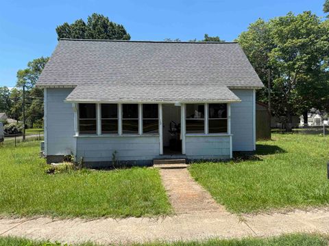 Homes For Sale - 13 B Street<br/> Inman, SC 29349
