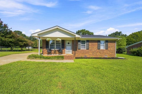 Homes For Sale - 104 Tower Drive<br/> Moore, SC 29369