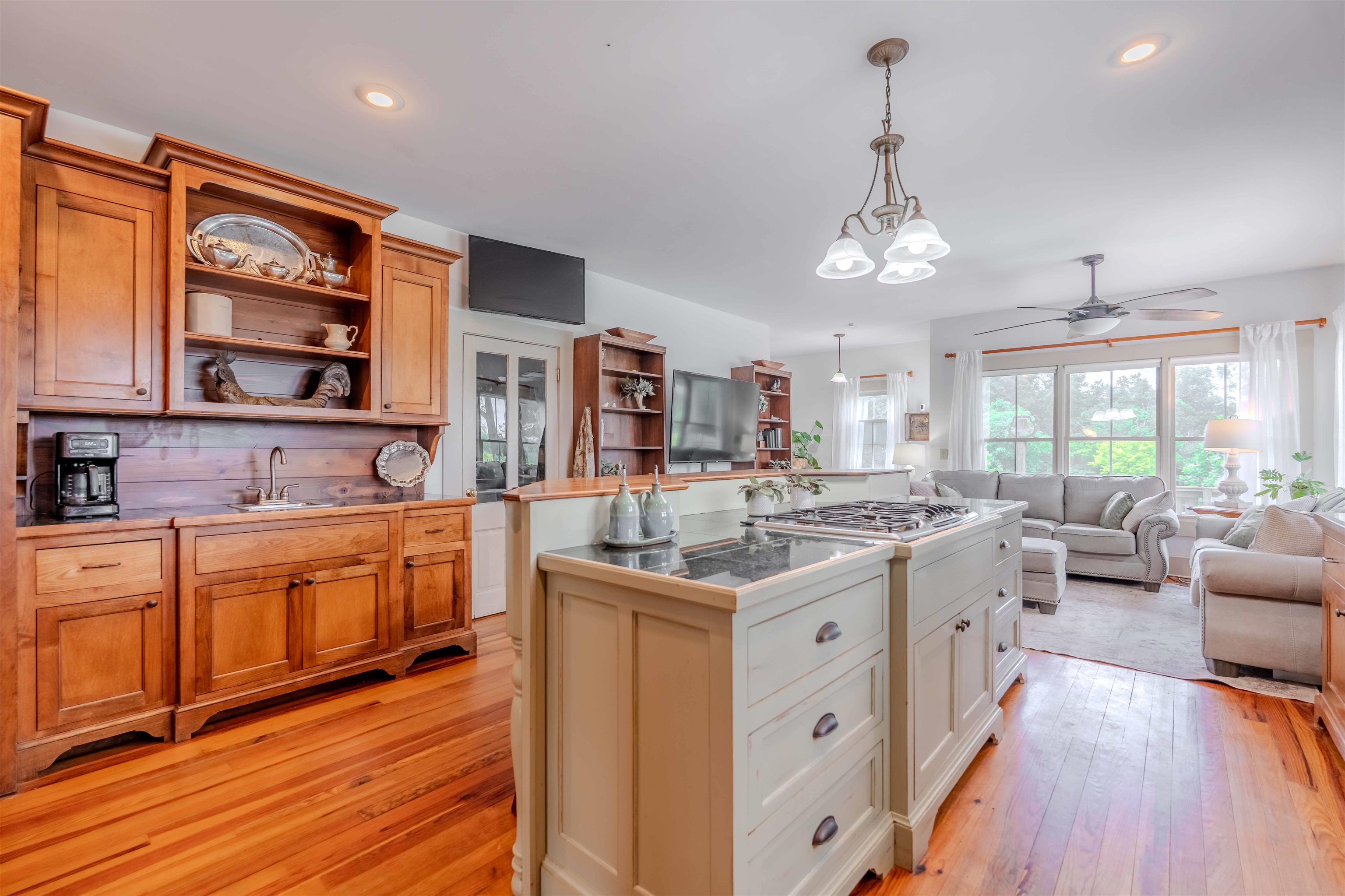 251 W Mcelhaney Road, Taylors, South Carolina image 5